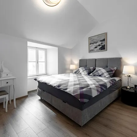 L&t Apartment *